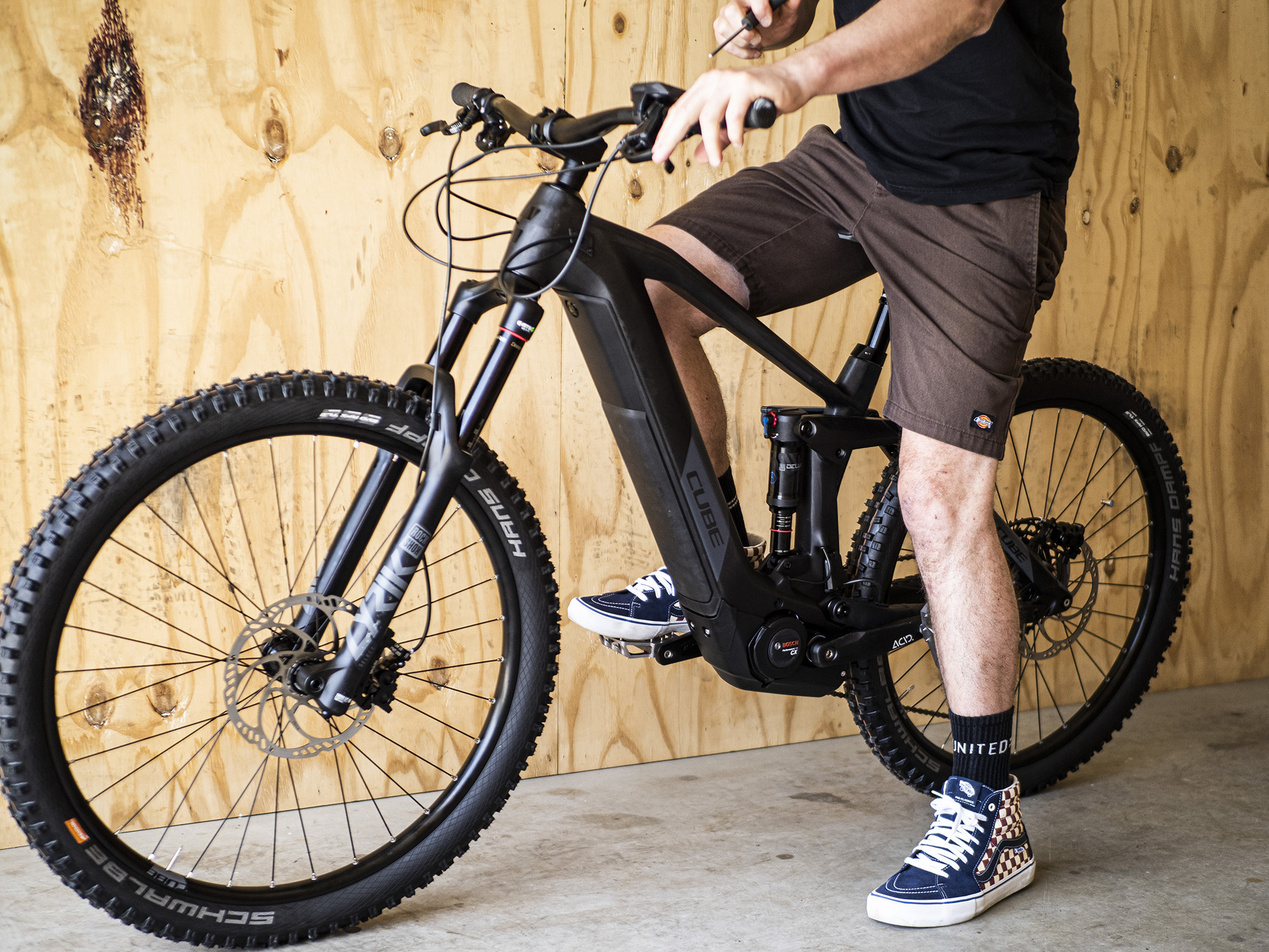 specialized bosch motor