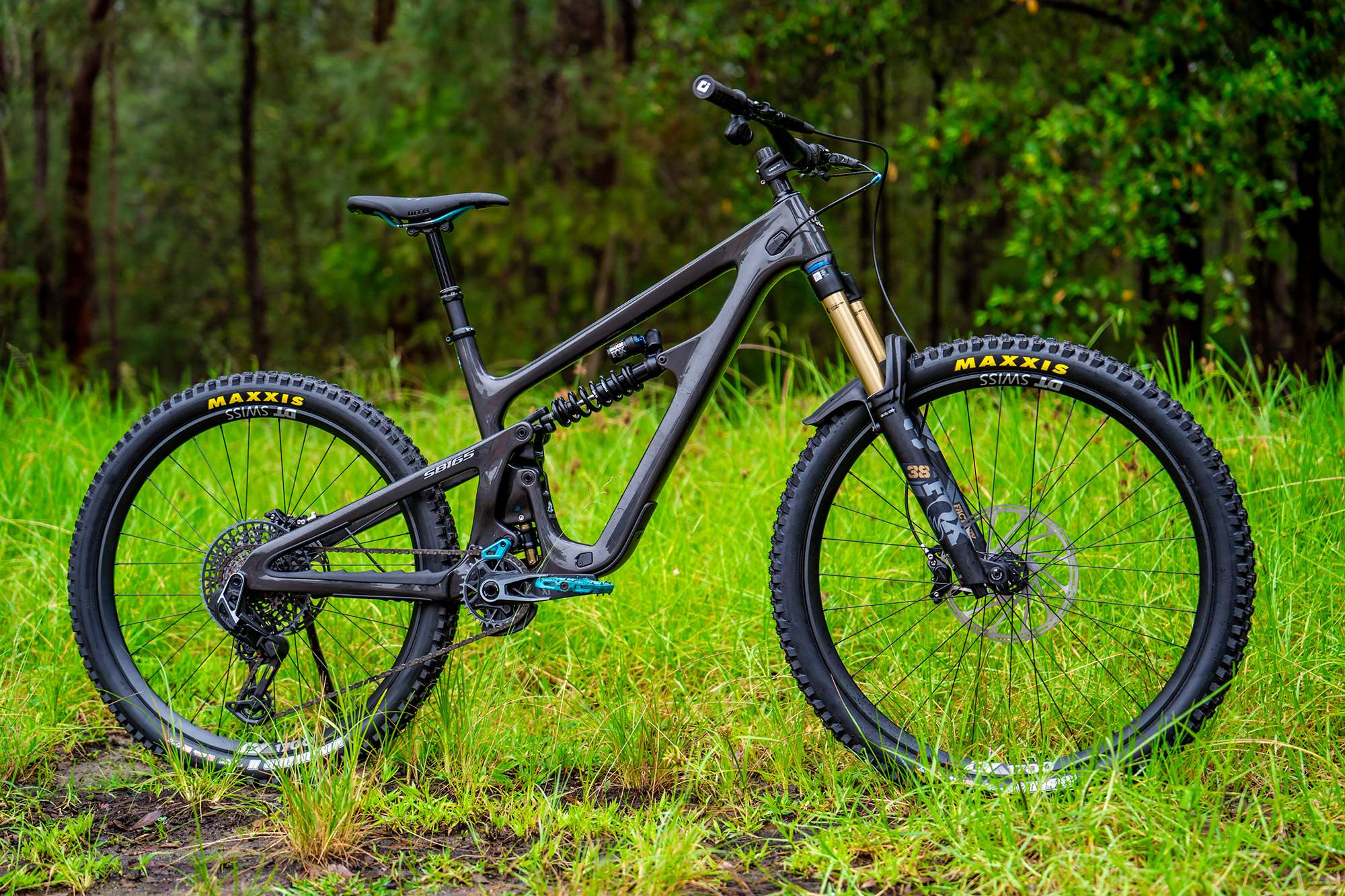 R eviewed Yeti Cycles new SB165 first Impressions R evolution MTB