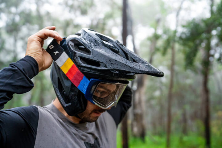 Fox dropframe mtb helmet discount